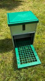 Feed-o-matic voerbak tegen ratten en muizen, Ophalen, Zo goed als nieuw, Drinken en Voederen