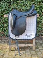 Chique Custom Icon Flight zadel 18 inch, Dieren en Toebehoren, Paarden en Pony's | Zadels, Ophalen of Verzenden, Zo goed als nieuw