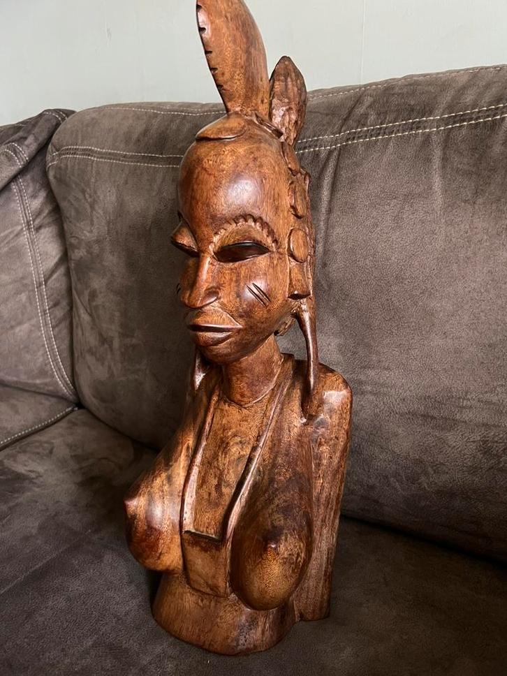 Vintage Handgesneden Afrikaans Houten Beeld/Buste., Antiek en Kunst, Kunst | Beelden en Houtsnijwerken, Ophalen of Verzenden
