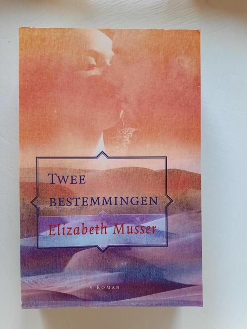 Elizabeth Musser - Twee bestemmingen, Boeken, Romans, Zo goed als nieuw, Nederland, Ophalen of Verzenden