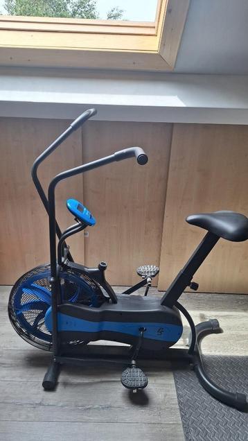 Stormstrike 2K Crosstrainer/Fan Bike beschikbaar voor biedingen