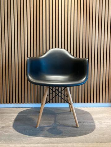 Eames DAW Stoel - Design Klassieker beschikbaar voor biedingen