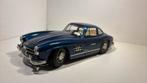 Mercedes benz 300 sl bleu Bburago 1.18, Hobby en Vrije tijd, Modelauto's | 1:18, Ophalen of Verzenden, Bburago, A, A
