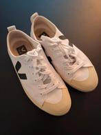 VEJA sneaker maat 38, Kleding | Dames, Schoenen, Ophalen, Zo goed als nieuw, Sneakers of Gympen