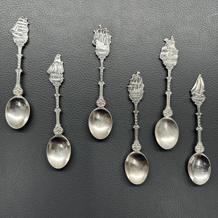 Set verzilverde DE lepeltjes Nederlandse historische schepen, Antiek en Kunst, Antiek | Goud en Zilver, Zilver, Ophalen of Verzenden