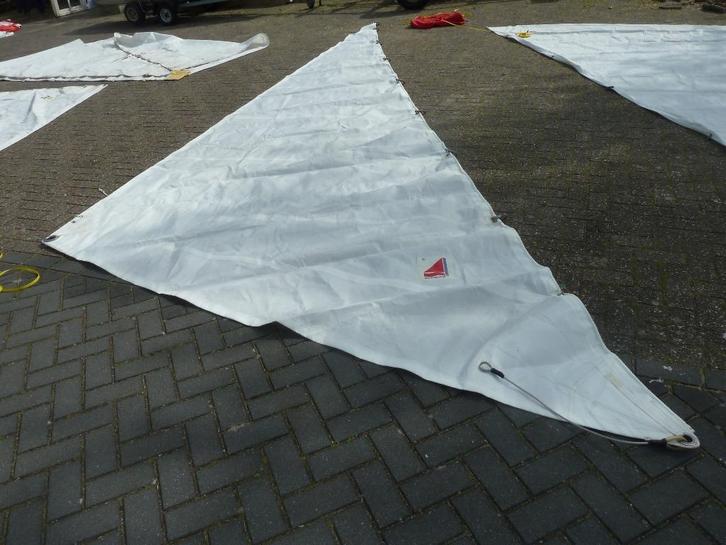 stormfok beperkte inruil is mogelijk tevens nog 2000 zeilen, Watersport en Boten, Zeilen en Zeiltoebehoren, Zo goed als nieuw