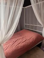 Superleuk ikea bed 140x200 + vitrage (z.g.a.n.), Huis en Inrichting, Ophalen, 140 cm, Zo goed als nieuw, Twijfelaar