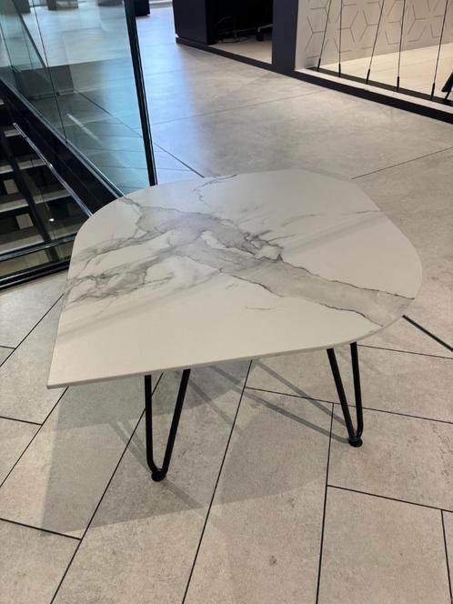 Uniek Salontafeltje – Dekton Aura – Design&Duurzaamheid in 1, Huis en Inrichting, Tafels | Salontafels, Nieuw, Minder dan 50 cm