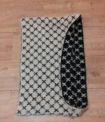 Col shawl zwart/wit , blauw/grijs, rood,grijs ,dunne shawls, Kleding | Dames, Mutsen, Sjaals en Handschoenen, Gedragen, Sjaal