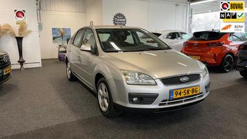 Ford Focus 1.6-16V Ghia, Airco, Cruise, Trekhaak, Lichtmetaa beschikbaar voor biedingen