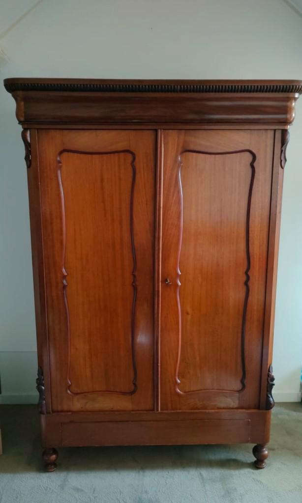 Antieke kast vintage kast mahonie meidenkast Biedenmeier, Antiek en Kunst, Antiek | Meubels | Kasten, Ophalen