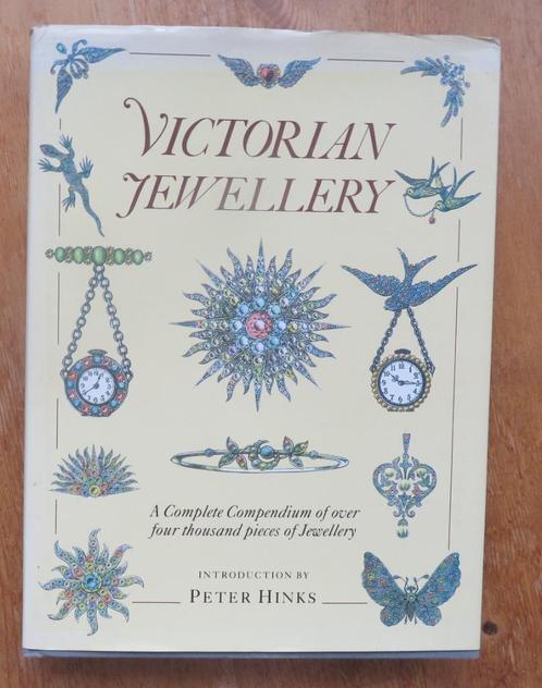 Victorian Jewellery - complete compendium of 4000 pieces, Boeken, Kunst en Cultuur | Beeldend, Zo goed als nieuw, Overige onderwerpen