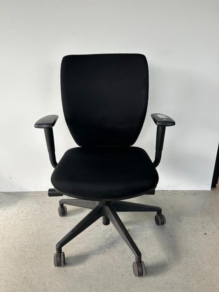 Ergonomische bureaustoel Juliet zwart, Huis en Inrichting, Bureaustoelen, Gebruikt, Bureaustoel, Zwart, Ergonomisch, Ophalen of Verzenden