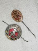 DDR speldjes schiet speldje en pet korkade Koude oorlog, Ophalen of Verzenden, Landmacht, Duitsland, Embleem of Badge