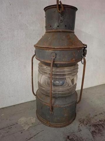 Toffe oude scheepslamp beschikbaar voor biedingen