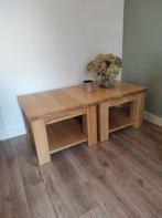 2 zeer nette massief eiken tafeltjes, Ophalen