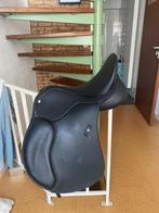 Wintec veelzijdigheidszadel 16,5 inch, Dieren en Toebehoren, Paarden en Pony's | Zadels, Ophalen of Verzenden, Zo goed als nieuw