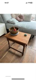 Vinrage bijzettafeltje, Ophalen of Verzenden, Rond, Hout, Minder dan 55 cm