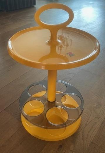 Gele vintage Retro Flair Space Age tafel/flessenhouder  beschikbaar voor biedingen