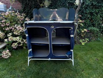 Keukenkastje beschikbaar voor biedingen