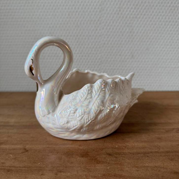 Vintage Parelmoer Porseleinen Zwaan Bloempot, Potje, Antiek en Kunst, Antiek | Porselein, Ophalen of Verzenden