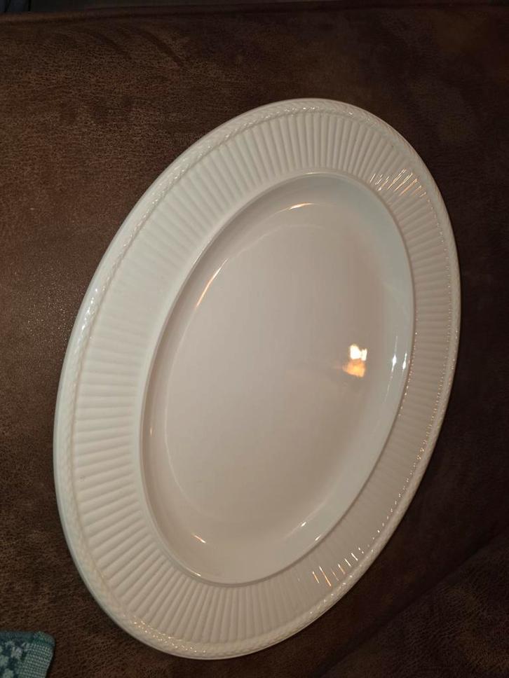 Wedgwood Serveerschaal - 40cm - Perfecte Staat, Huis en Inrichting, Woonaccessoires | Schalen en Manden, Ophalen of Verzenden
