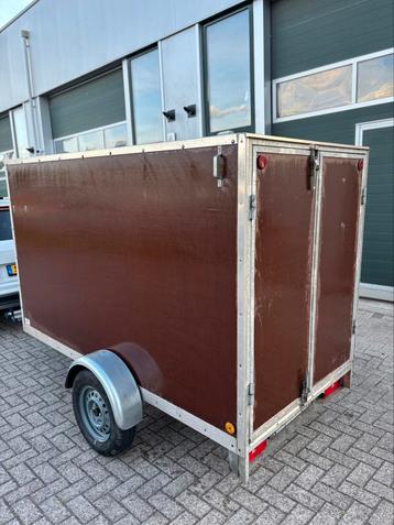 Gesloten aanhanger 244x125x150 750kg❗️❗️ beschikbaar voor biedingen