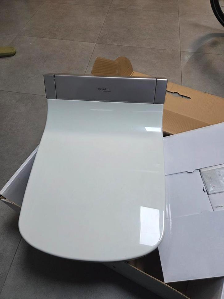 Nieuwe Duravit met automstische reineging, Doe-het-zelf en Verbouw, Sanitair, Nieuw, Toilet, Ophalen of Verzenden