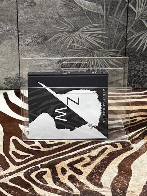 VINTAGE PERSPEX PLEXIGLAS LUCITE LECTUURBAK KRANTENBAK, Ophalen of Verzenden