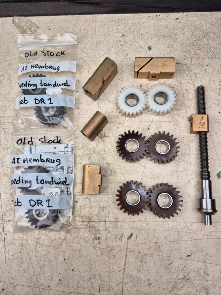 Diverse AI Hembrug onderdelen.  Moer. Voeding., Doe-het-zelf en Verbouw, Draaibanken, Zo goed als nieuw, Metaaldraaibank, Ophalen of Verzenden