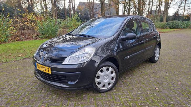 Renault Clio 1.2-16V Expression MF-STUUR TREKHAAK ELEK RAMEN, Auto's, Renault, Bedrijf, Te koop, Clio, ABS, Airbags, Airconditioning