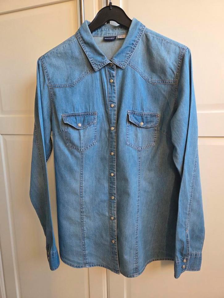 Esmera spijkerblouse dames denim maat 40, Kleding | Dames, Blouses en Tunieken, Gedragen, Maat 38/40 (M), Blauw, Ophalen of Verzenden