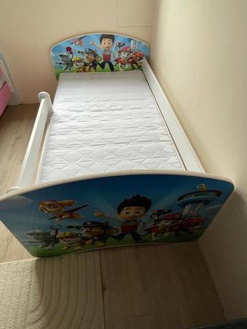 2 kinderbedden beschikbaar voor biedingen