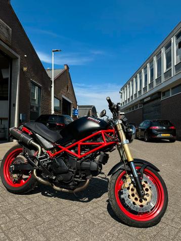 Ducati monster 750 beschikbaar voor biedingen