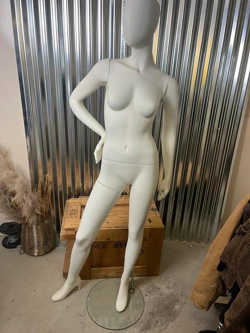 Paspop mannequin dames op voet los te koppelen romp armen, Verzamelen, Beelden en Beeldjes, Gebruikt, Ophalen of Verzenden