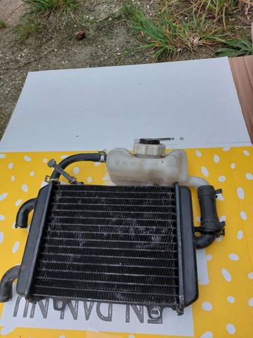 Radiateur Peugeot scootet beschikbaar voor biedingen