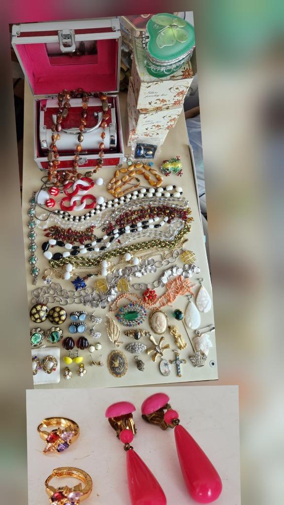 Lot antieke en vintage sieraden+5 sierad. kisten  in 1 koop, Sieraden, Tassen en Uiterlijk, Antieke sieraden, Overige typen, Overige materialen