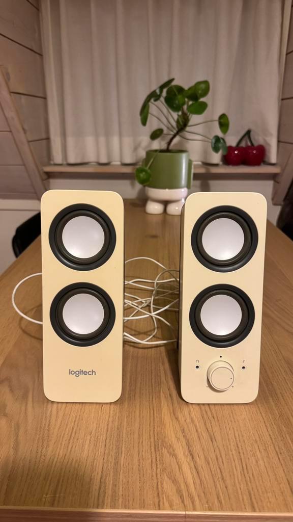 Logitech Z200 speakers, Computers en Software, Pc speakers, Zo goed als nieuw, Ophalen