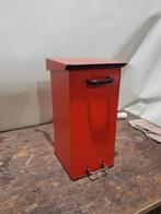 Rode Trap Vuilnisbak - Degelijk & Stijlvol, Huis en Inrichting, Woonaccessoires | Prullenbakken, 40 liter of meer, Ophalen of Verzenden