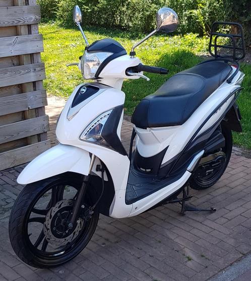Sym symphony st scooter.  Snorscooter, Fietsen en Brommers, Snorfietsen en Snorscooters, Zo goed als nieuw, SYM, Benzine, Ophalen