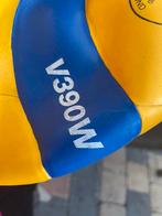 Mikasa V390W Volleybal - Blauw/Geel, Ophalen of Verzenden, Gebruikt, Bal