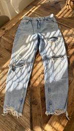 Bershka spijkerbroek mt 36, Blauw, Zo goed als nieuw, W28 - W29 (confectie 36), Bershka