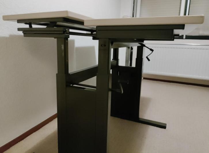 Computertafel verstelbaar, Computers en Software, Laptoptafels, Gebruikt, In diepte verstelbaar, In hoogte verstelbaar, Ophalen