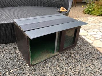 Buitenverblijf kat of kleine hond 39,5 x70 x 40 beschikbaar voor biedingen