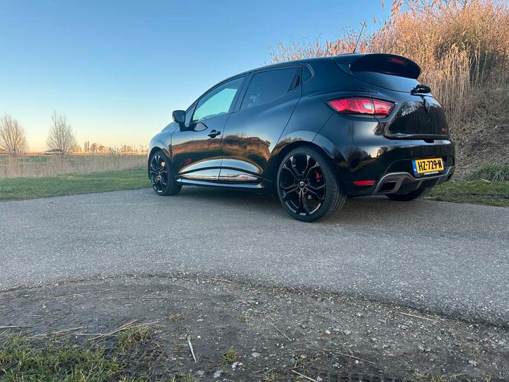 Renault Clio 1.6 RS, Auto's, Renault, Particulier, Clio, Benzine, C, Hatchback, Automaat, Geïmporteerd, Zwart, Voorwielaandrijving