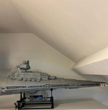 Lego star wars 75252 imperial star destroyer UCS beschikbaar voor biedingen