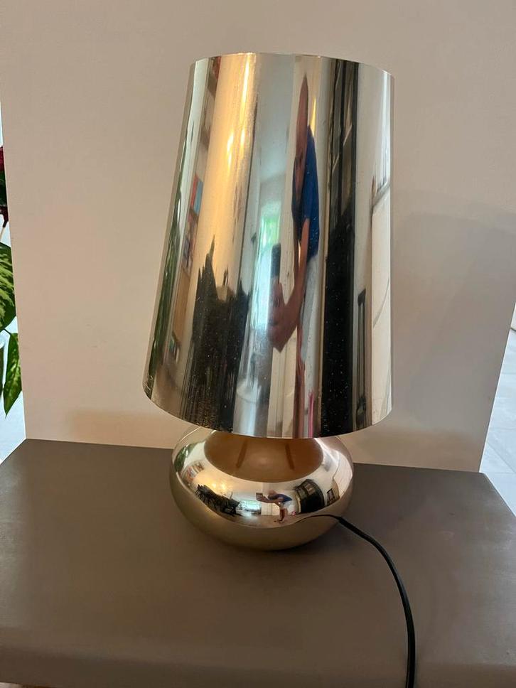Kartell Cindy Tafellamp - Zilverkleurig, Huis en Inrichting, Lampen | Tafellampen, Gebruikt, Minder dan 50 cm, Metaal, Ophalen