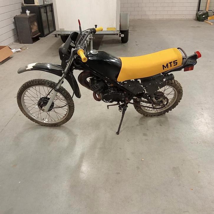 Honda mt5 compleet met 5 versnellingen, Fietsen en Brommers, Brommers | Honda, Zo goed als nieuw, MT, Maximaal 45 km/u, Ophalen