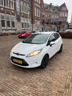 Ford Fiësta 1.25 2011 Wit NAP, Auto's, Voorwielaandrijving, 4 cilinders, Wit, Origineel Nederlands