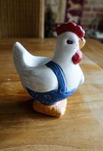 eierdopje van aardewerk in de vorm van een kipje, Huis en Inrichting, Woonaccessoires | Overige, Zo goed als nieuw, Eierdopje in kip vorm